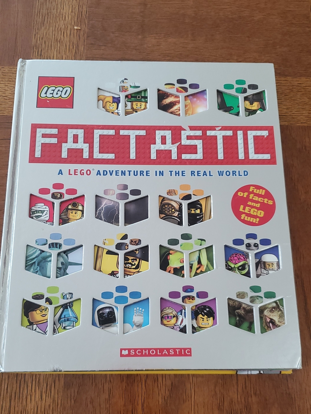 LEGO Factastic Book – White, Red, Yellow, Blue, Green, Purple